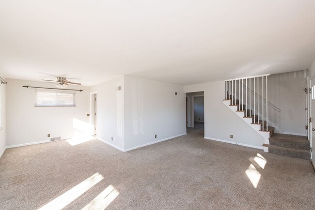 Building Photo - 3071 Neisel Ave