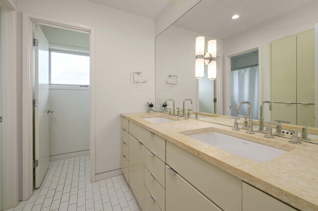 Building Photo - 5613 Clarion Cove
