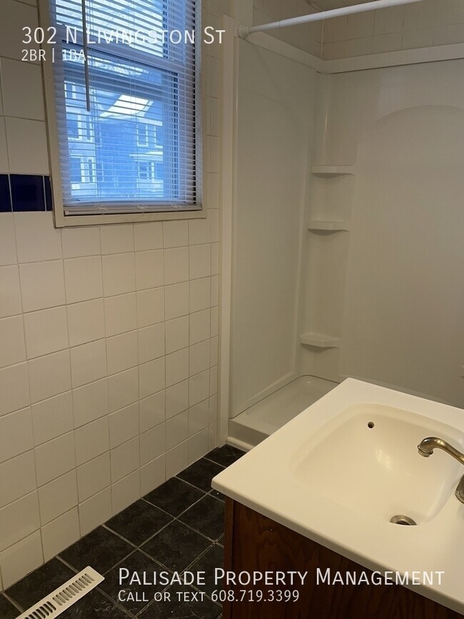 Building Photo - 302 N Livingston St