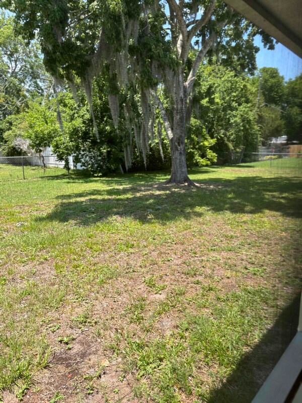 Building Photo - 2022 Royal Palm Dr