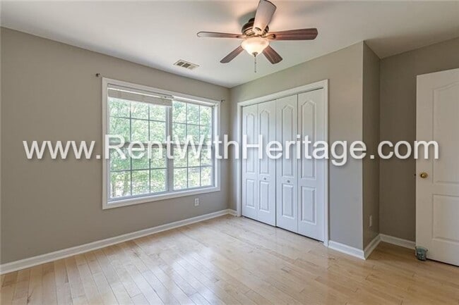 Building Photo - GORGEOUS 4 BEDROOM / 2.5 BATH WITH ALL THE UPGRADES IN POULAR KINGSWOOD SWIM / TENNIS COMMUNTY