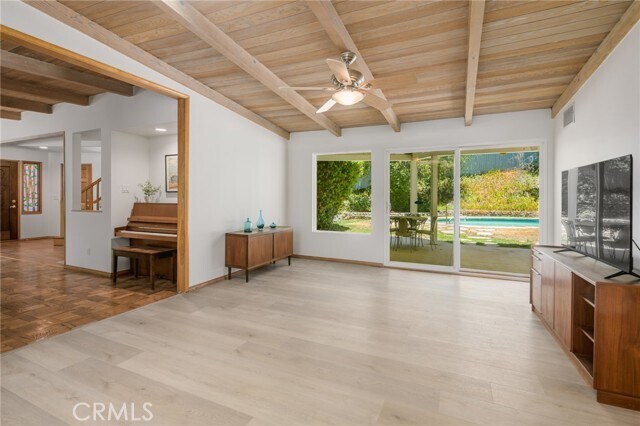 Building Photo - 5065 Casa Dr