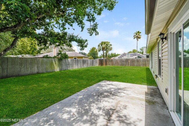 Building Photo - 7756 Pepper Cir E