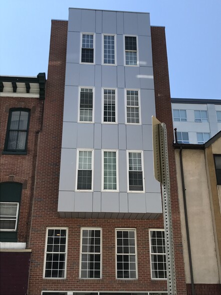 Building Photo - 116 N 9th St
