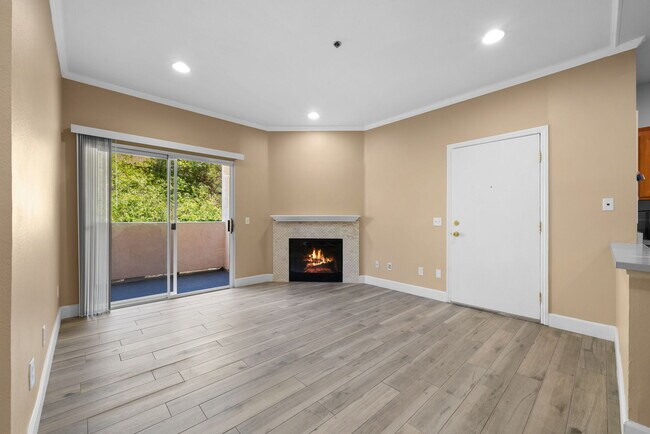 Building Photo - 17161 Alva Rd