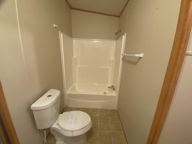 Building Photo - 2665 Douglas Rd