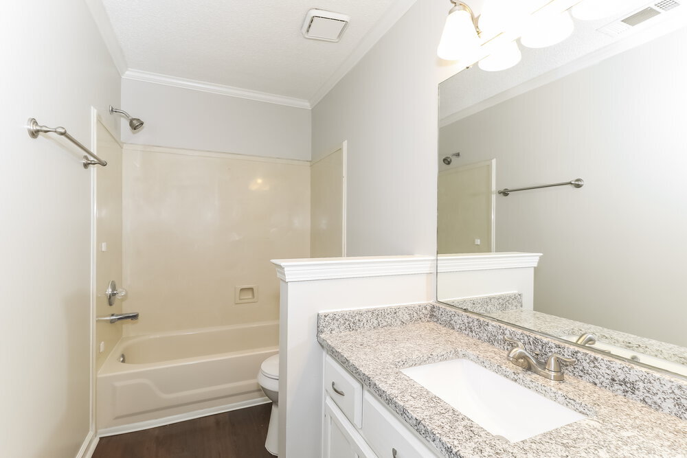 Building Photo - 7780 Meadow Vale Dr