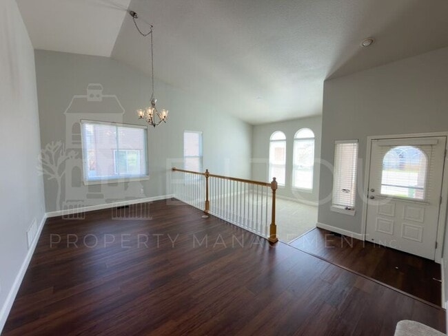 Building Photo - 6733 Summer Grace St
