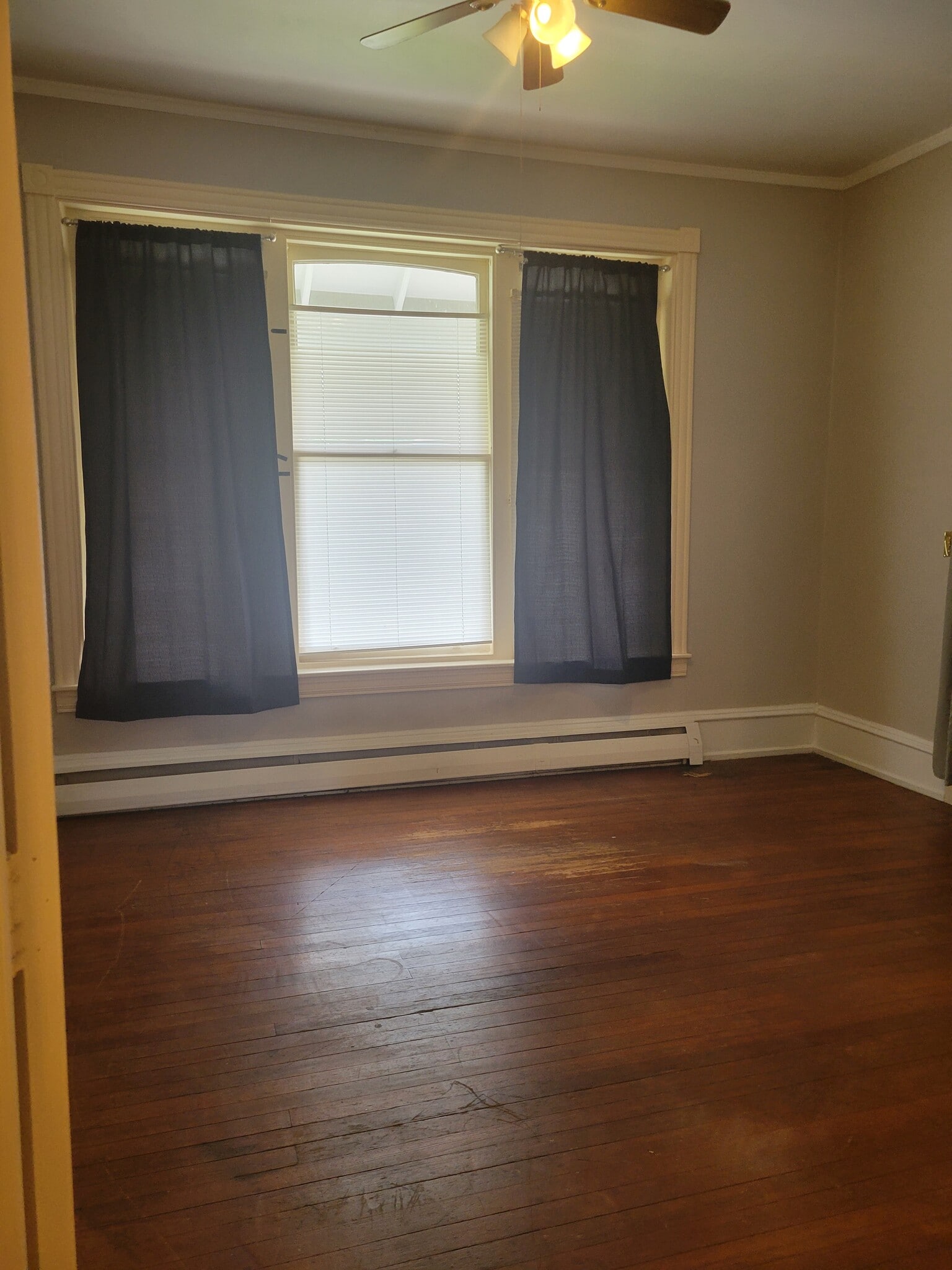 Living Room - 405 E Main St
