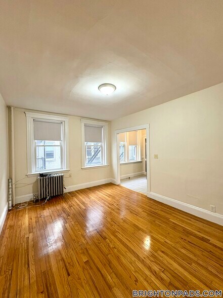 Building Photo - 131 Washington St