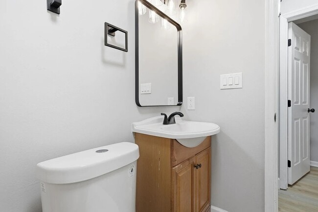 Building Photo - 1707 Bateman Bridge Rd