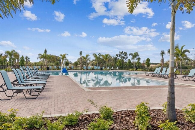 Building Photo - 601 Ambleside Dr