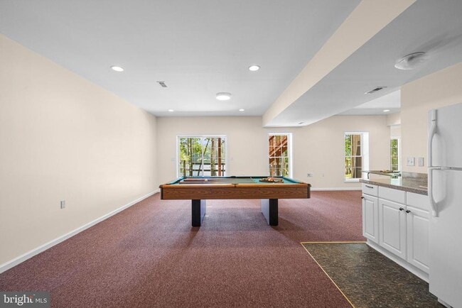 Building Photo - 686 Lake Caroline Dr