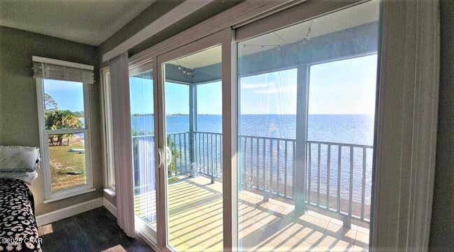 Building Photo - 6067 E Hwy 98