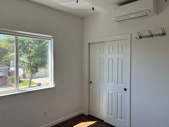 Building Photo - 4 Bedroom 2 bathroom home in Mace Ranch Davis