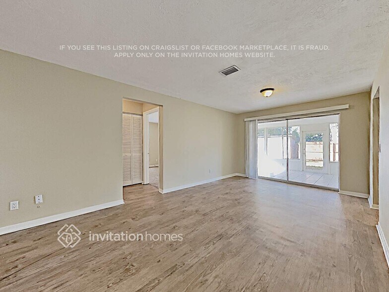 Building Photo - 2991 62nd Ave S