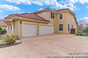 Building Photo - 7110 Hovingham