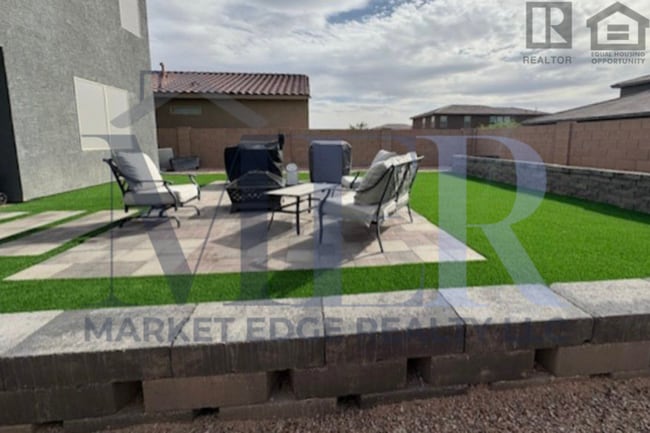 Building Photo - 4Bed/3Bath Home -I10/Wilmot Rd- Move-In Re...
