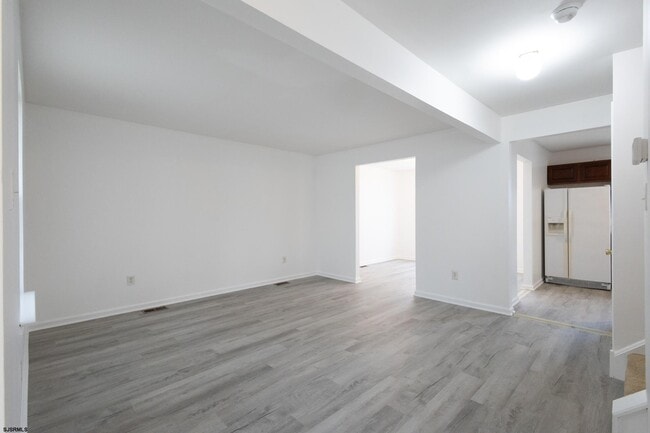 Building Photo - 4 Millard Ave