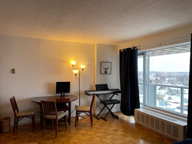 Building Photo - 111 Perkins St