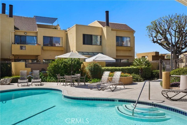 Building Photo - 25712 Le Parc