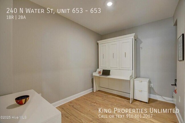 Building Photo - 240 N Water St