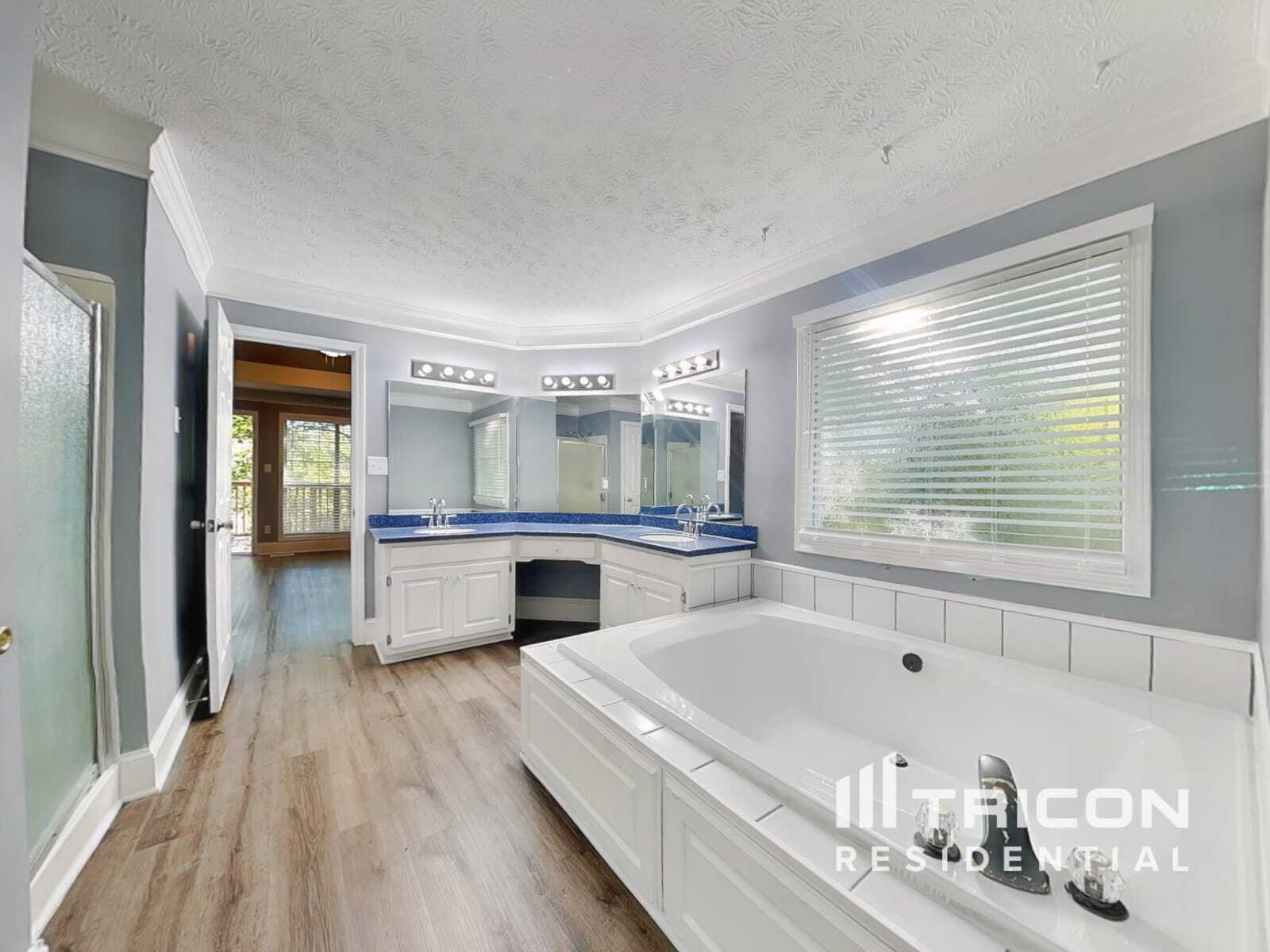 Building Photo - 1770 River Bluff Rd