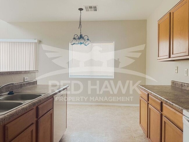 Building Photo - 41232 N Cambria Dr