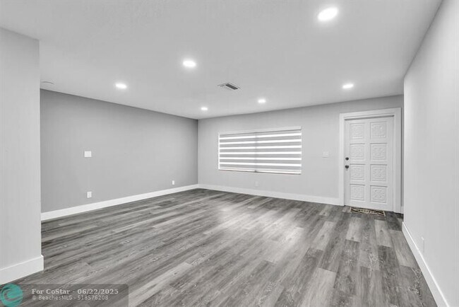 Building Photo - 1351 NW 54th Ave