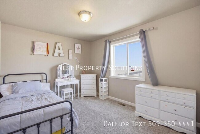 Building Photo - 1111 Hilltop Ave NE