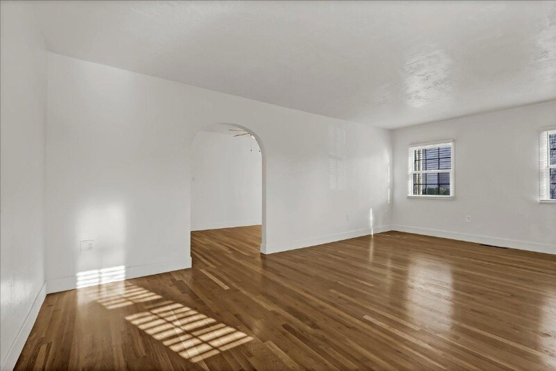 Building Photo - 1511 Middleton St