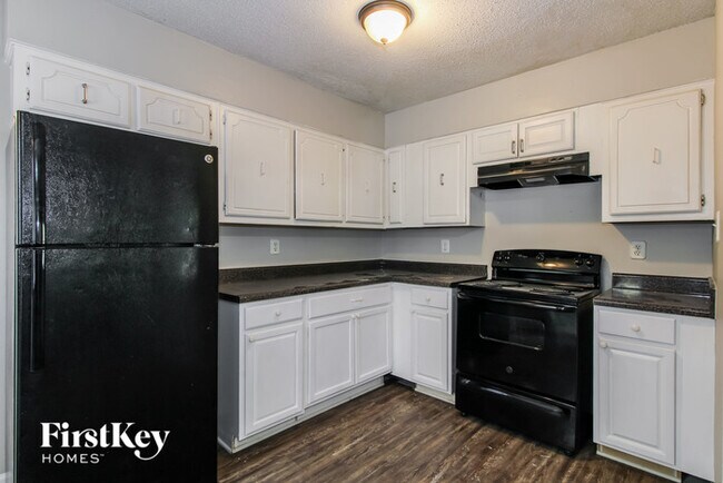 Building Photo - 3295 Canisbay Rd