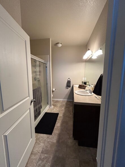 Building Photo - 6915 W 3rd St