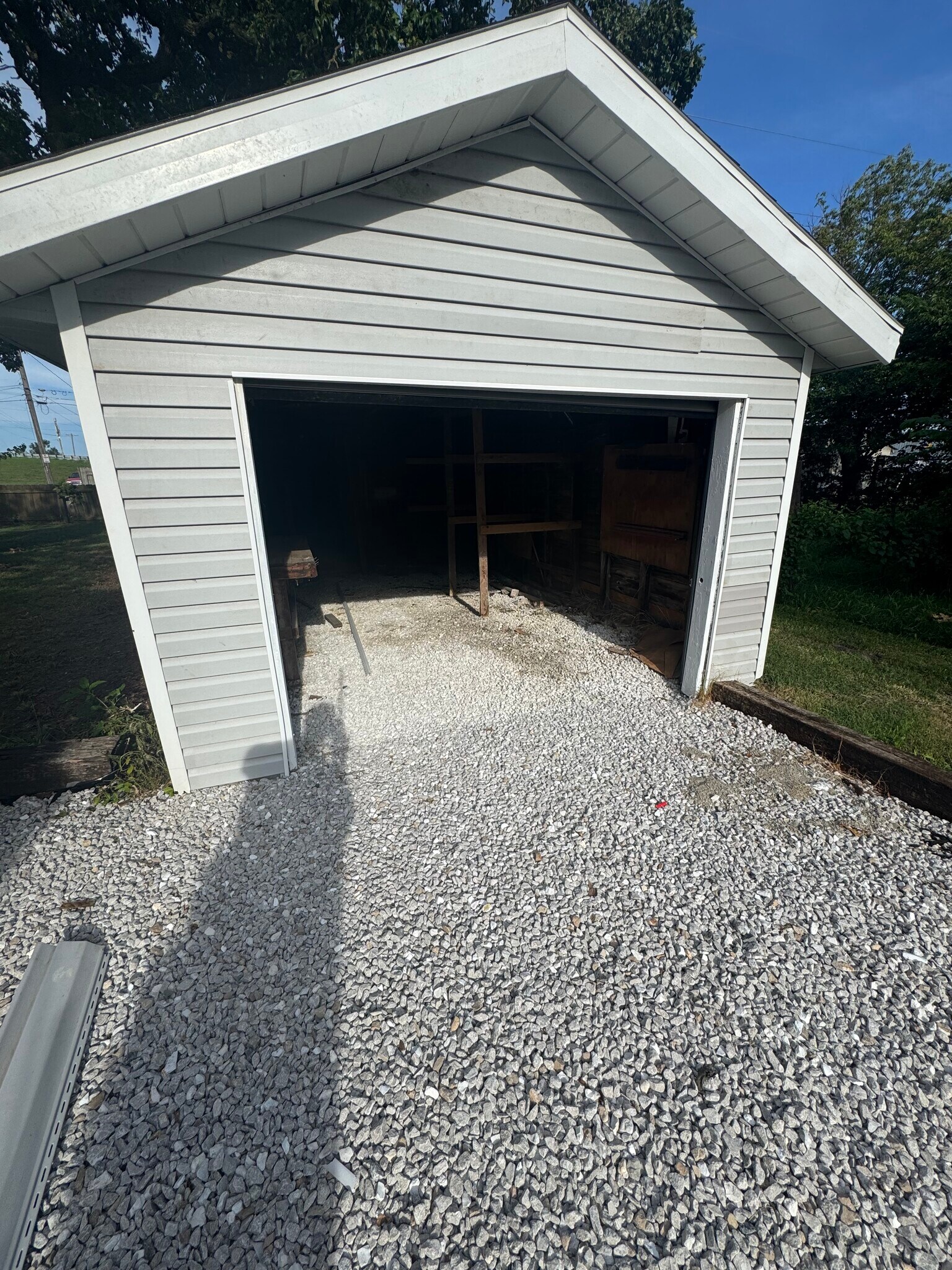 Building Photo - 1522 N Farmer Ave