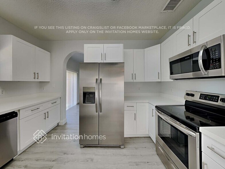 Building Photo - 19442 NW 79th Ave