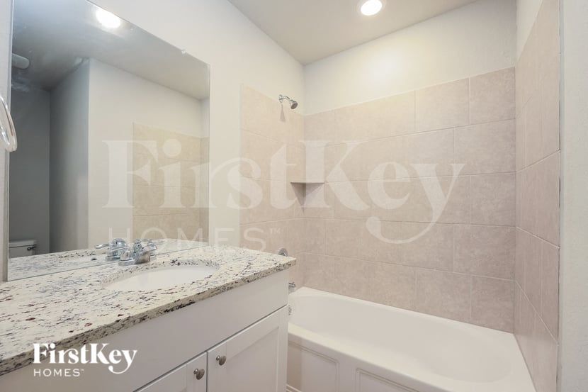 Building Photo - 6754 Hatchery Way
