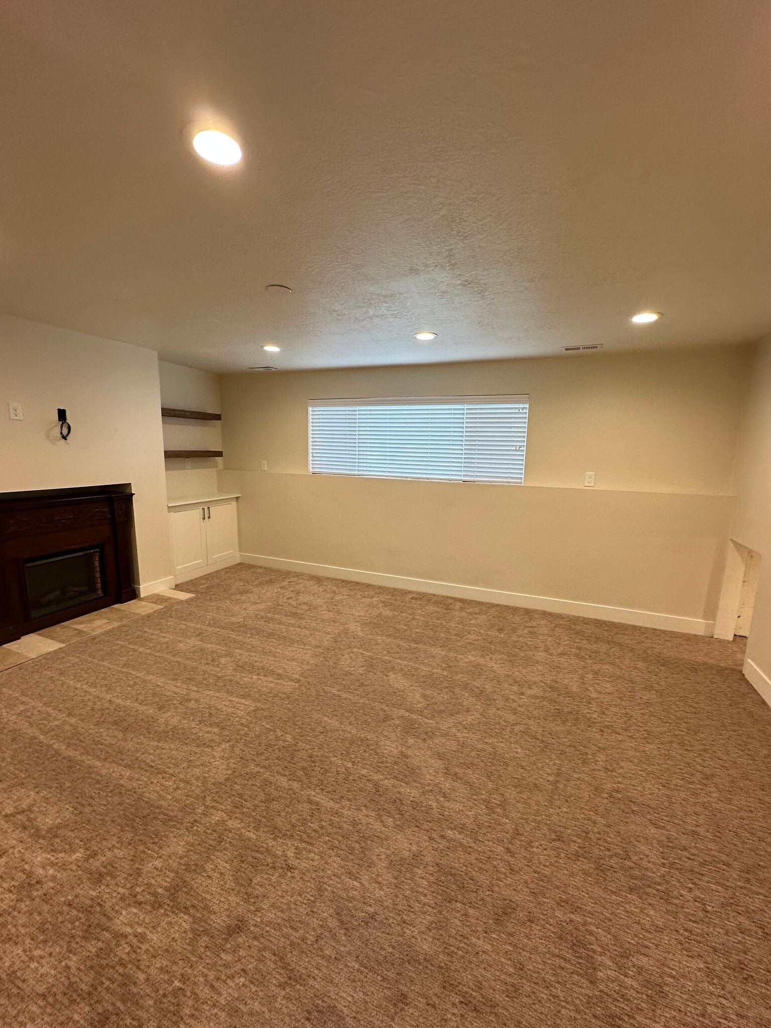 Building Photo - 2687 W 220 N