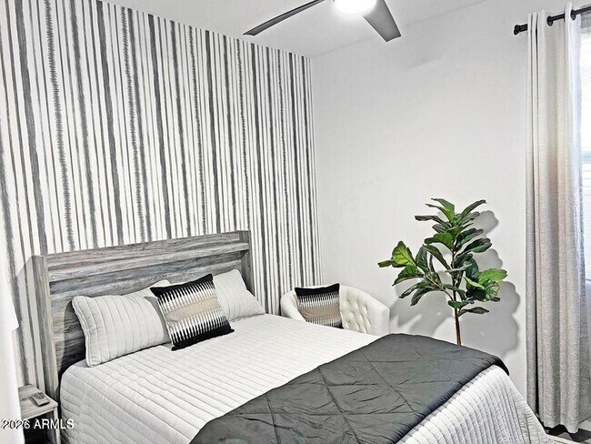 Building Photo - 29902 N Acacia Dr.