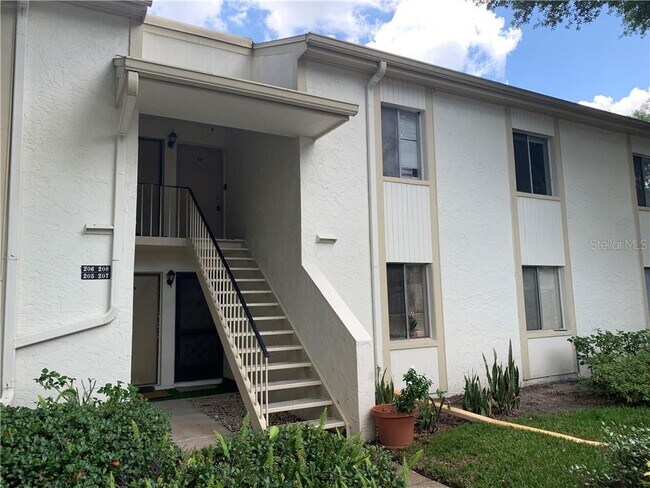 Building Photo - 208 Palmetto Ct