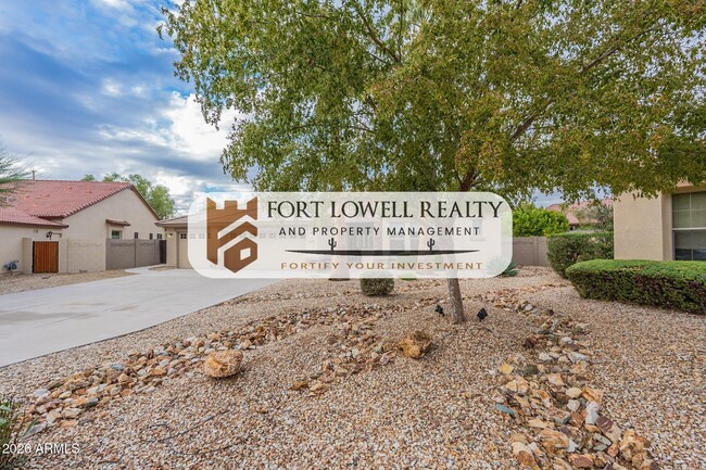 Building Photo - 13354 W San Miguel Ave