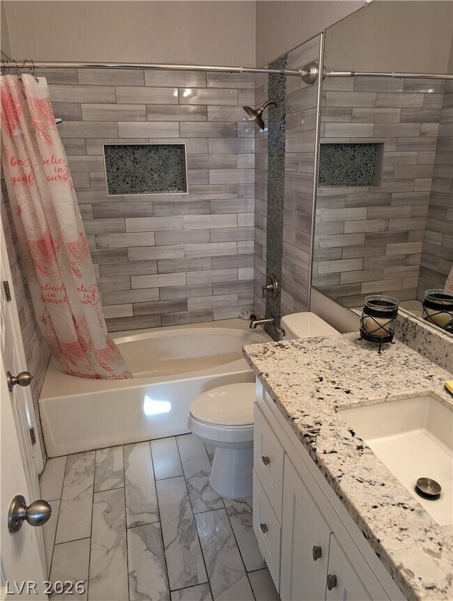 Building Photo - 1830 N Buffalo Dr