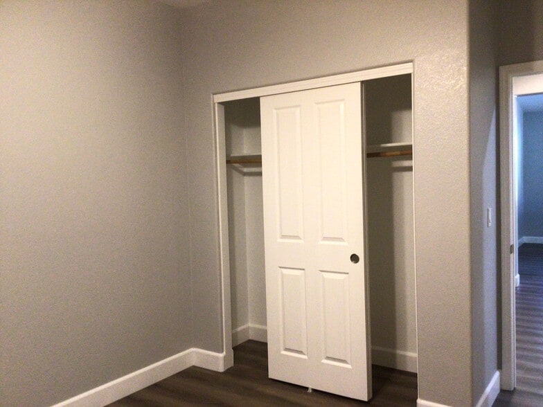 Building Photo - 5838 Rainier Peak Dr