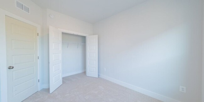Building Photo - 10169 US-1