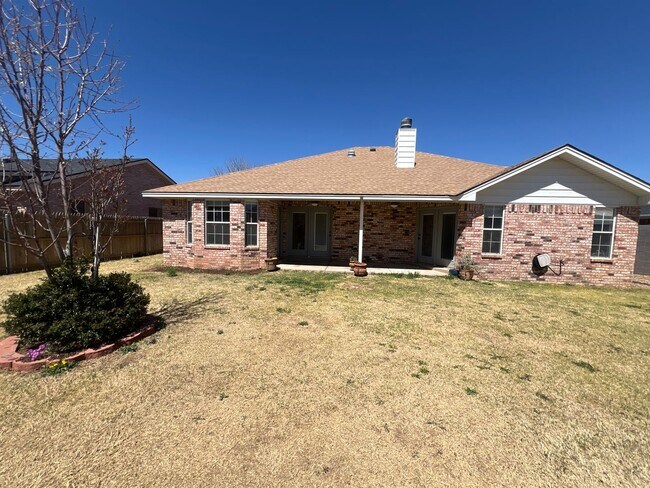 Building Photo - 3709 Benjamin Davis Dr
