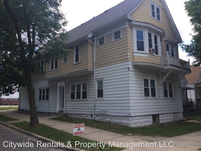 Building Photo - 983 W Arthur Ave