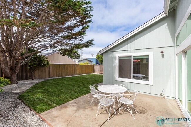 Building Photo - Pacifica: Newly Renovated Single Family Ho...