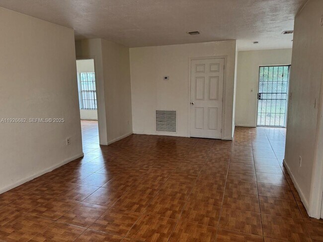 Building Photo - 19354 NW 28th Ct