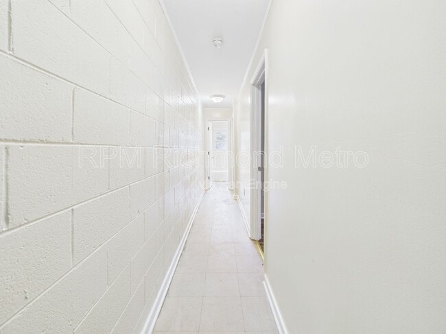 Building Photo - 923 N 20th St