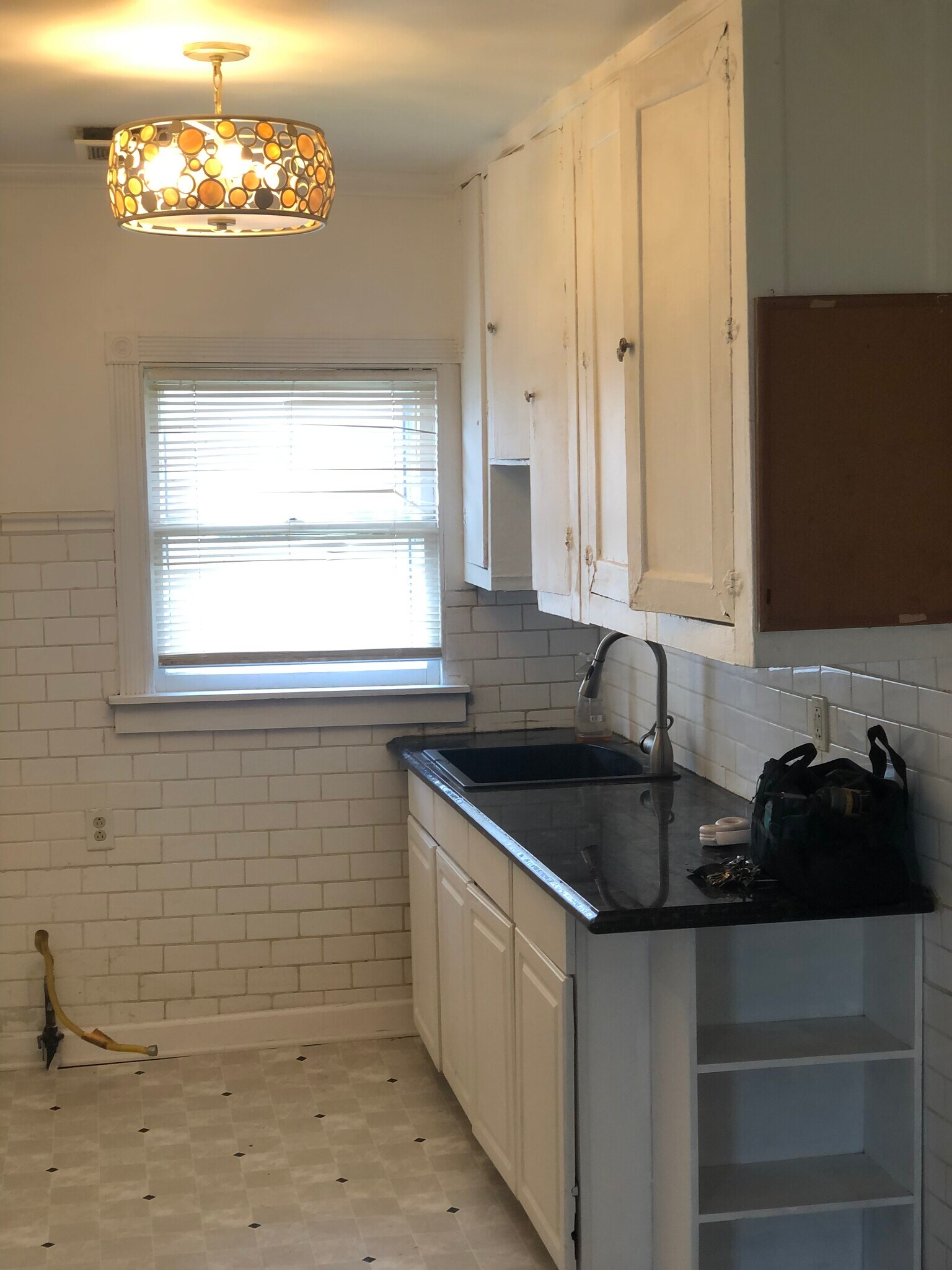 Kitchen - 14607 Hoyne Ave
