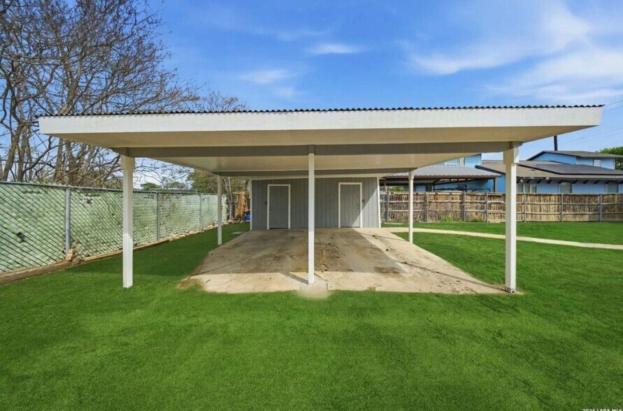 Building Photo - 435 Avondale Ave